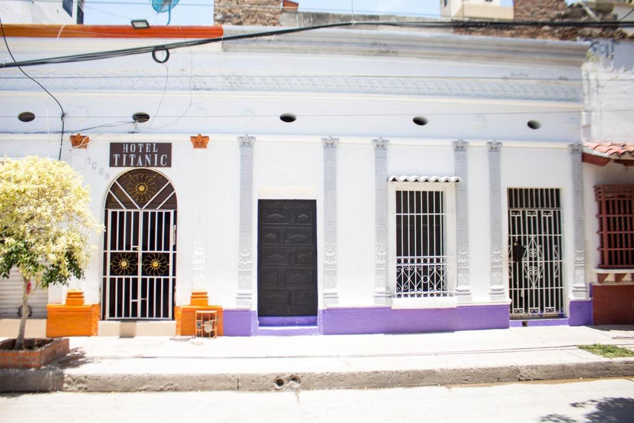 Hotel Titanic Inn Santa Marta (Magdalena) Exterior photo